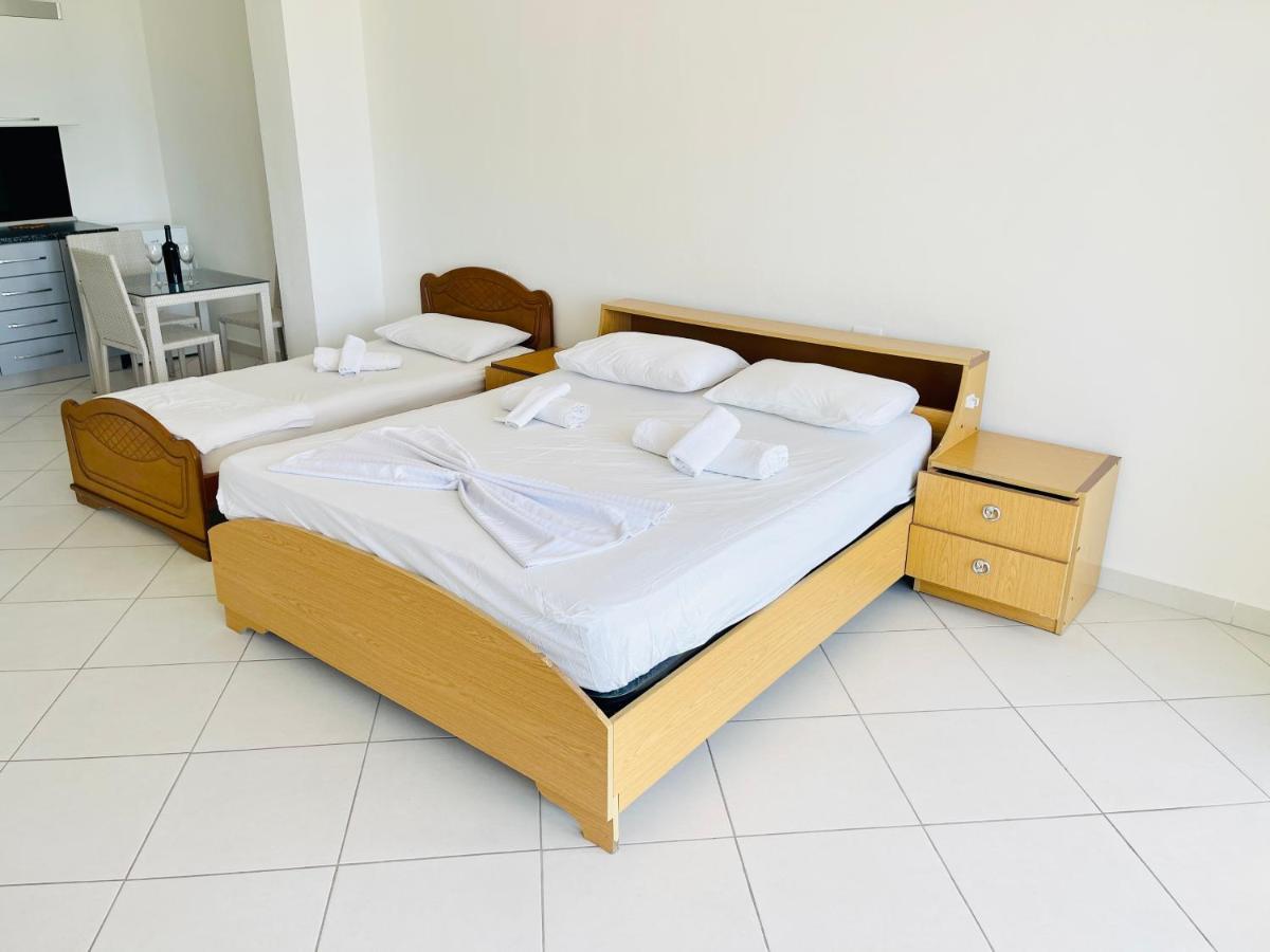 Jico Travel - Villa Colombo Vlorë Exterior foto